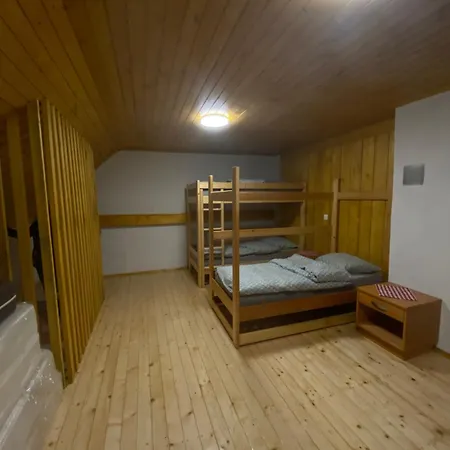 Koca Na Kranjski Dolini Krnica 93 A,pokljuka アパート
