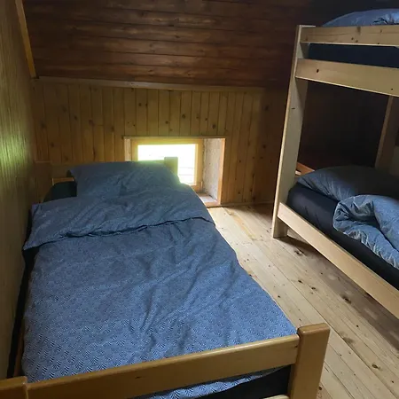 Koca Na Kranjski Dolini Krnica 93 A,pokljuka アパート ゴレンスカ地方