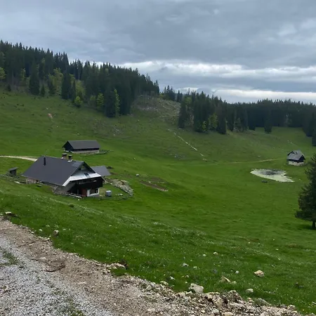 アパート Koca Na Kranjski Dolini Krnica 93 A,pokljuka *
