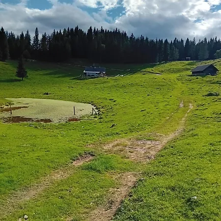 アパート Koca Na Kranjski Dolini Krnica 93 A,pokljuka ゴレンスカ地方